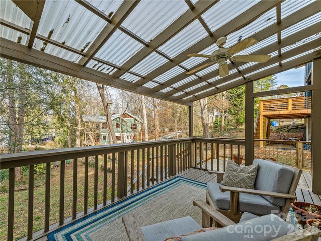 4 Duke Street, Asheville, NC 28803
