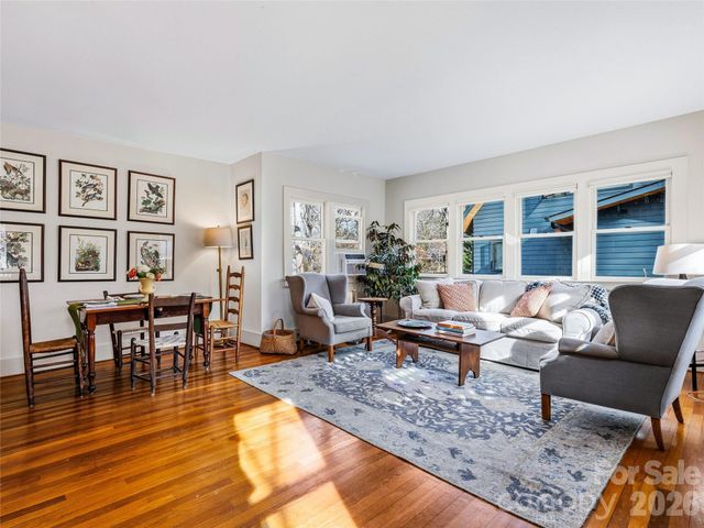 4 Duke Street, Asheville, NC 28803