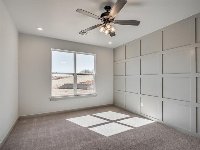 2240 E Thomas Terrace, Mustang, OK 73064