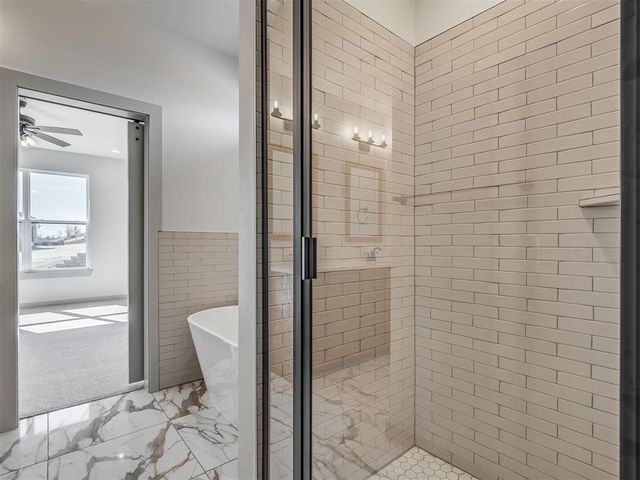 2240 E Thomas Terrace, Mustang, OK 73064