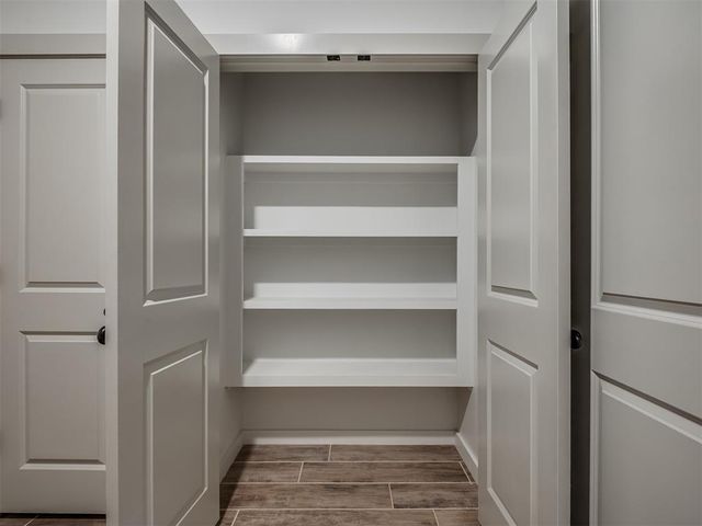 2240 E Thomas Terrace, Mustang, OK 73064