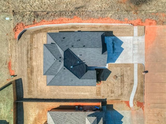 2240 E Thomas Terrace, Mustang, OK 73064