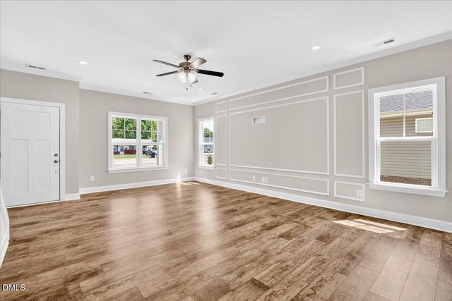 706 S Pollock Street, Selma, NC 27576