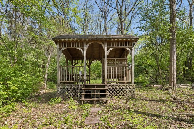 5237 Whispering Valley Dr, Nashville, TN 37211