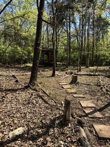 5237 Whispering Valley Dr, Nashville, TN 37211