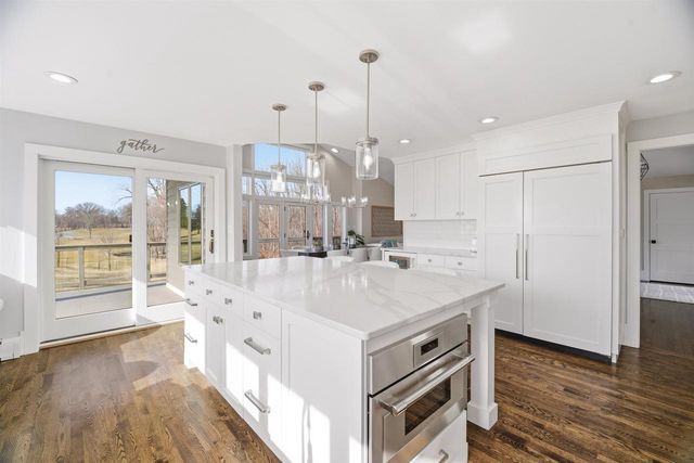 3667 W QUAKER RIDGE LANE, Appleton, WI 54914