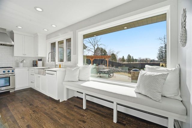 3667 W QUAKER RIDGE LANE, Appleton, WI 54914