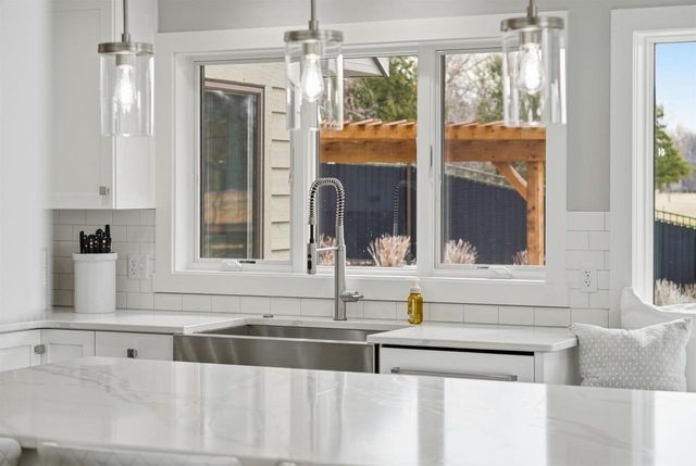 3667 W QUAKER RIDGE LANE, Appleton, WI 54914