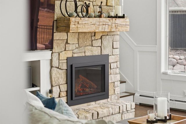 3667 W QUAKER RIDGE LANE, Appleton, WI 54914