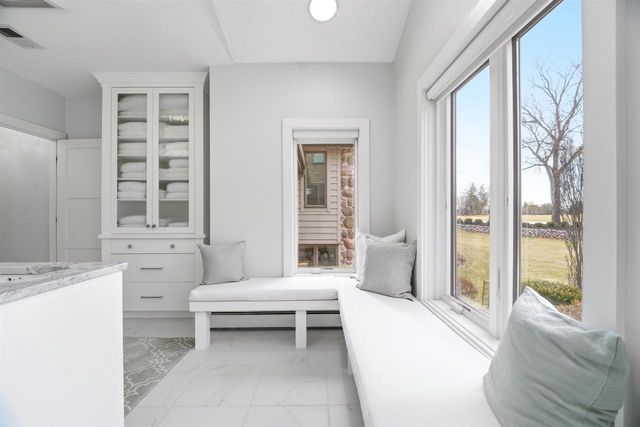 3667 W QUAKER RIDGE LANE, Appleton, WI 54914