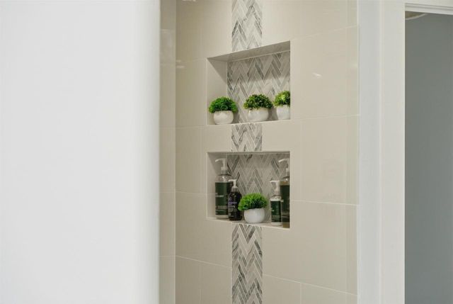 3667 W QUAKER RIDGE LANE, Appleton, WI 54914