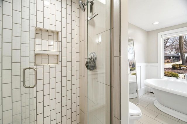 3667 W QUAKER RIDGE LANE, Appleton, WI 54914