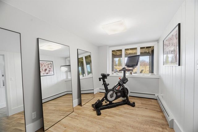 3667 W QUAKER RIDGE LANE, Appleton, WI 54914