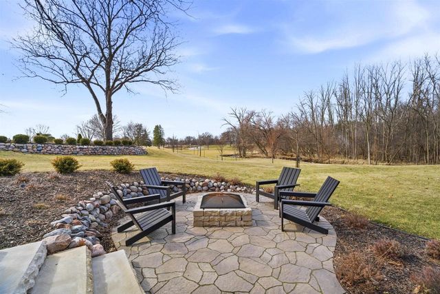 3667 W QUAKER RIDGE LANE, Appleton, WI 54914