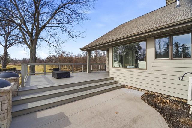 3667 W QUAKER RIDGE LANE, Appleton, WI 54914