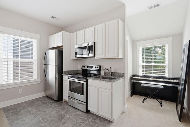1675 Pierce Street, Daniel Island, SC 29492