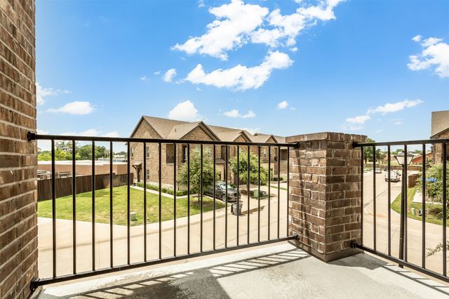 2404 Acorn Court, Sachse, TX 75048