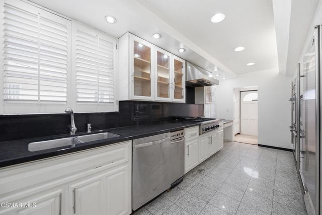 14742 Cohasset Street, Van Nuys, CA 91405