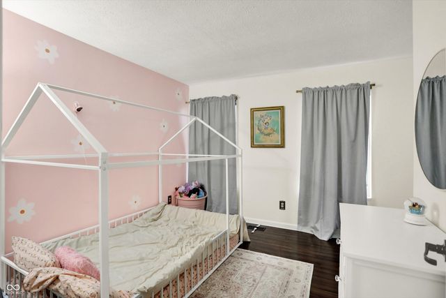 884 Sheffield Drive, Greenwood, IN 46143