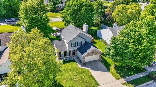 884 Sheffield Drive, Greenwood, IN 46143