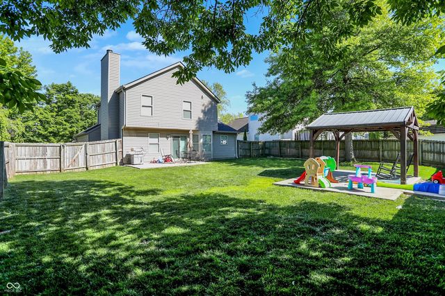 884 Sheffield Drive, Greenwood, IN 46143