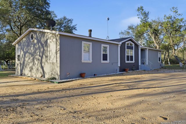 247 Covey, Lytle, TX 78052