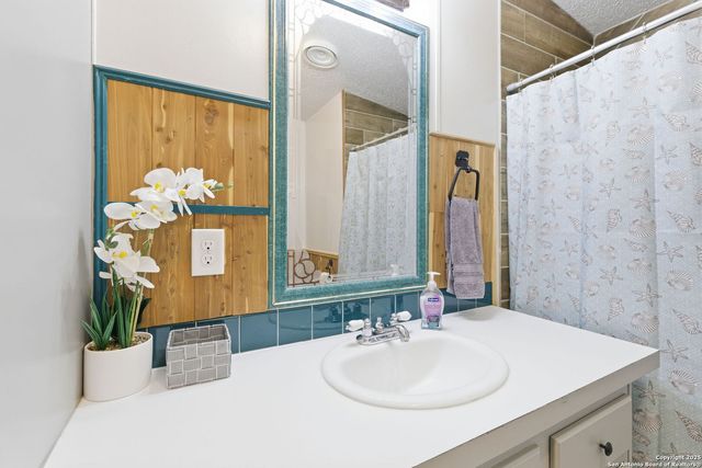 247 Covey, Lytle, TX 78052