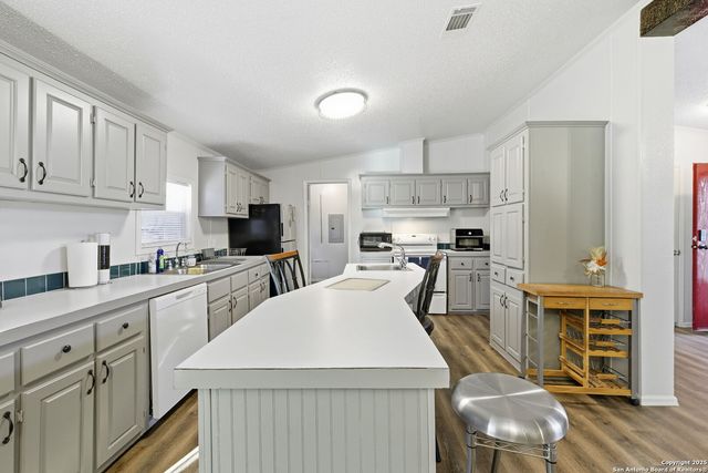 247 Covey, Lytle, TX 78052