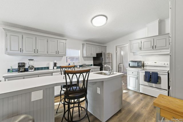 247 Covey, Lytle, TX 78052