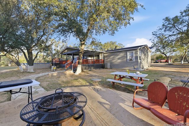 247 Covey, Lytle, TX 78052
