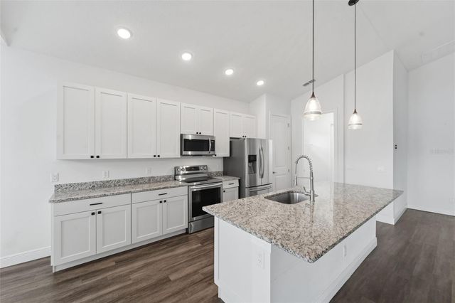 1800 3RD AVENUE, Deland, FL 32724