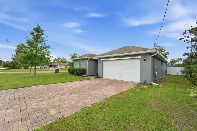 1800 3RD AVENUE, Deland, FL 32724