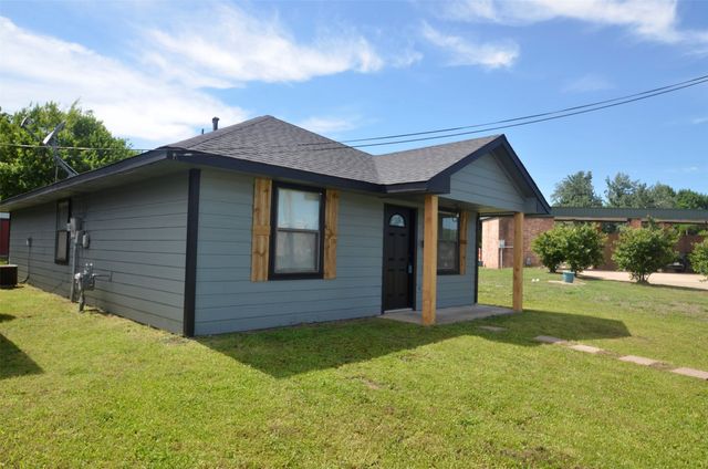 505 15th Street, Honey Grove, TX 75446