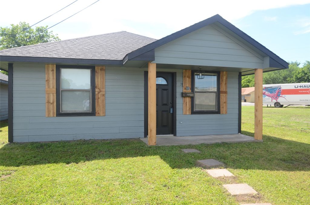 505 15th Street, Honey Grove, TX 75446
