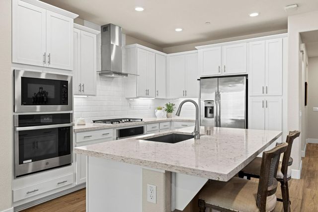 1565 Haydin Pl, El Dorado Hills, CA 95762