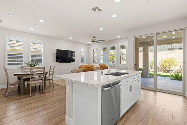 1565 Haydin Pl, El Dorado Hills, CA 95762