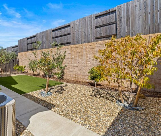 1565 Haydin Pl, El Dorado Hills, CA 95762