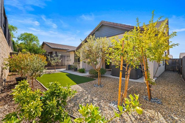 1565 Haydin Pl, El Dorado Hills, CA 95762