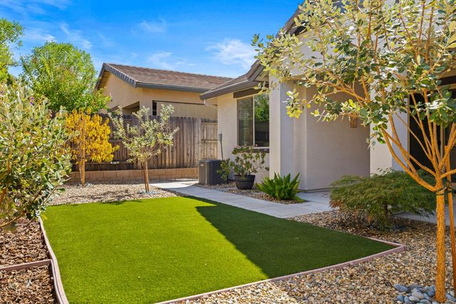 1565 Haydin Pl, El Dorado Hills, CA 95762