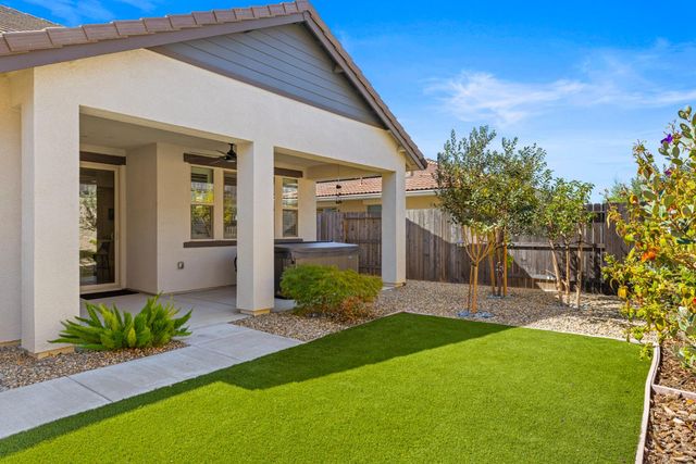 1565 Haydin Pl, El Dorado Hills, CA 95762