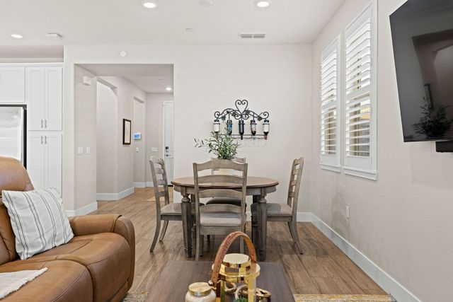1565 Haydin Pl, El Dorado Hills, CA 95762