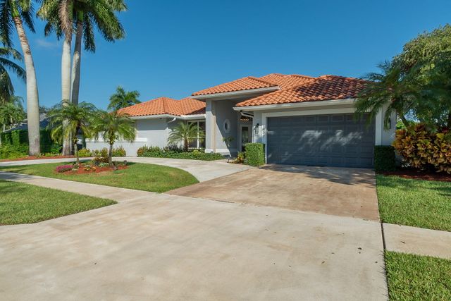 1907 S Club Drive, Wellington, FL 33414