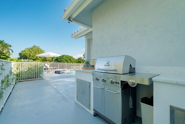 1907 S Club Drive, Wellington, FL 33414