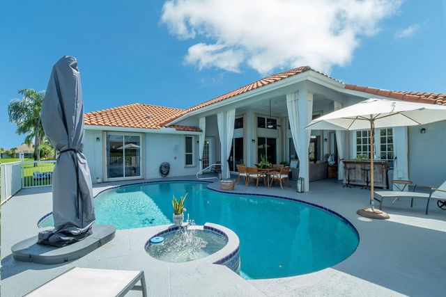 1907 S Club Drive, Wellington, FL 33414