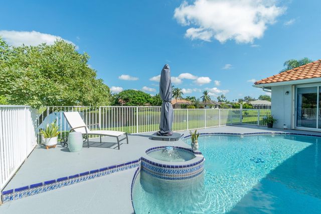 1907 S Club Drive, Wellington, FL 33414