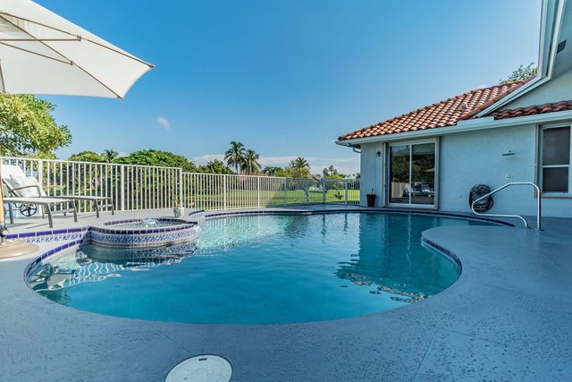 1907 S Club Drive, Wellington, FL 33414