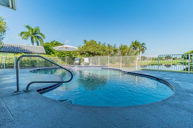 1907 S Club Drive, Wellington, FL 33414