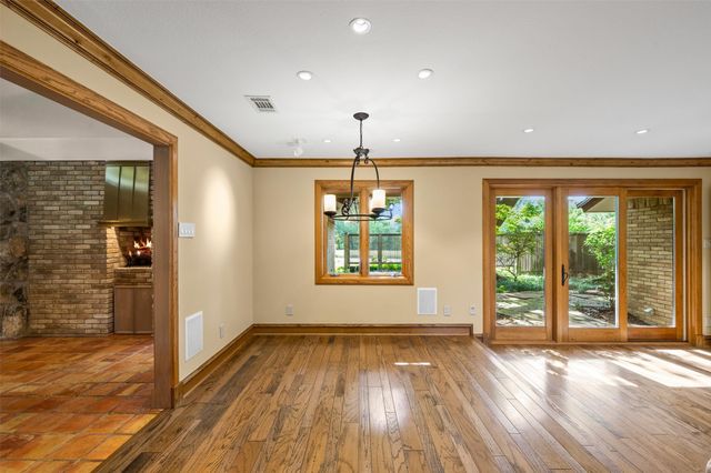 3909 Courtshire Drive, Dallas, TX 75229