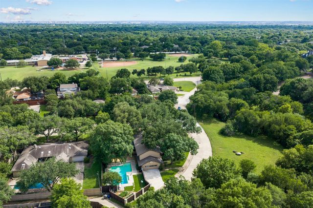 3909 Courtshire Drive, Dallas, TX 75229