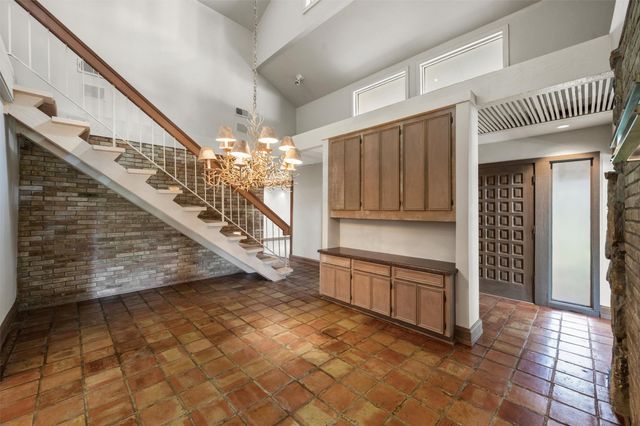 3909 Courtshire Drive, Dallas, TX 75229